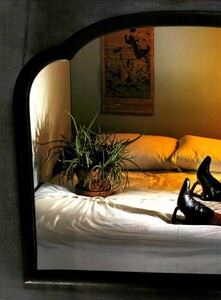 ARCHIVIO - Vogue Italia (March 1999) - Mirror Mirror on the Wall - 017.jpg