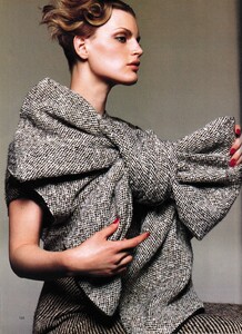 PIPOCA - Harper's Bazaar US (August 1999) - Tweed - 001.jpg