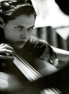 ARCHIVIO - Vogue Italia (April 1999) - Portrait of a Symphony - 008.jpg