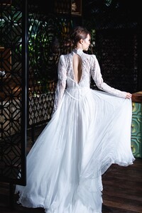 Chic boho wedding dress.jpg