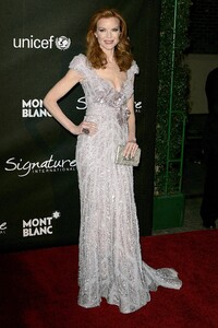 Marcia Cross in Elie Saab Spring2009-03 runway roundup - end of the weekb.jpg