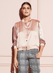 181005_FLEURDUMAL_SHOT_05_0555_1200x.jpg