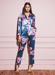 181119_FLEURDUMAL_SHOT_34_3747_10ba46b9-c06e-4635-8eef-c46076622451_2600x.jpg