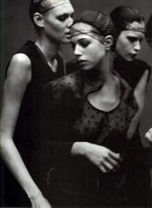 Vogue Italia (September 1997) - Enchanting Mood - 007.jpg