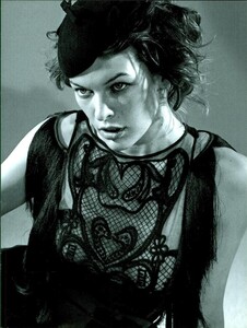 ARCHIVIO - Vogue Italia (May 2007) - Milla Jovovich - 014.jpg