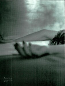ARCHIVIO - Vogue Italia (April 1997) - Courtney Love - 008.png