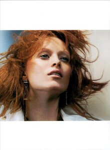 ARCHIVIO - Vogue Italia (May 2003) - What A Shine! - 003.jpg