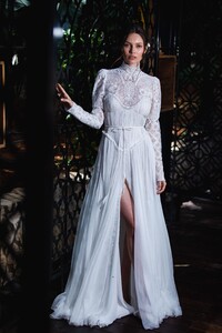 Wedding dresses (1).jpg