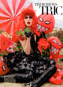 Harper’s Bazaar US (October 2009) - Tricks & Treats - 002.jpg