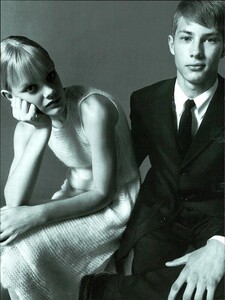 ARCHIVIO - Vogue Italia (April 1998) - A Whiter Shade Of Pale - 003.jpg