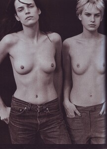 1875417542_VogueItalia(May1999)-FinishingTouch-002.thumb.jpg.65cb7ab4dc6fdaf13aad93f0757d5c96.jpg