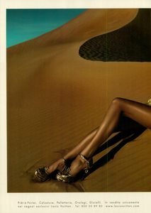 1875479363_Mert__Marcus_Louis_Vuitton_Spring_Summer_2004_01.thumb.png.ecd1437aa7ac1938fa453e5bf6497bd3.png