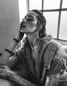 18_11_10_lina_tesch_dry_magazine_zoe_03.thumb.jpg.a8ab31859ea3ed6023e64843b31da090.jpg
