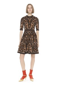 19-m-missoni-pre-fall-2017.thumb.jpg.51a06e3a8ad7f0107969da8148390f21.jpg