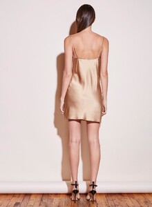 190418_FLEURDUMAL_SHOT_17_2656full_2600x.jpg