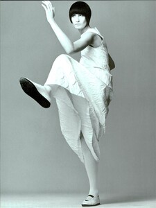 ARCHIVIO - Vogue Italia (January 1998) - The Best From A-Z - 016.jpg
