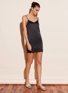 190619_FLEURDUMAL_SHOT_02_0202_2600x.jpg
