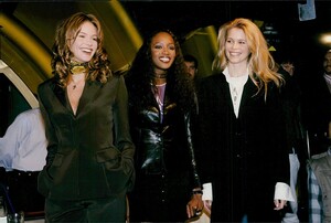 Elle Macpherson, Naomi Campbell and Claudia Schiffer in Barcelona (2).jpg