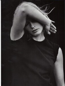 ARCHIVIO - Vogue Italia (November 2000) - Women N.Y.C. October 2000 - 018.jpg