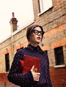 Elle France #3430 (September 23, 2011) - Swinging Classiques - 015.jpg