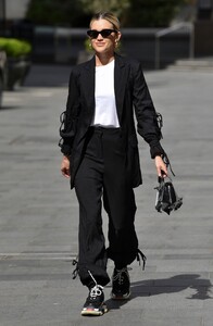         rob150520BZNimage112.jpg