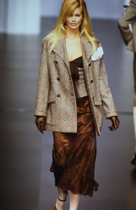 1984245674_valentino-fw-1995(51).thumb.jpg.c3045a5eed69aea3096f91c237885399.jpg