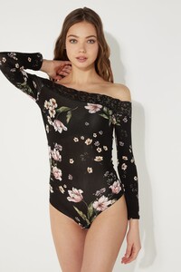 1BO218_wear_786T_FI.jpg