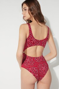 1KIN398_wear_843T_BI.jpg
