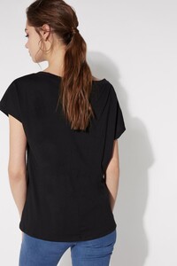 1MM245_wear_019_BI.jpg