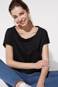 1MM245_wear_019_M.jpg