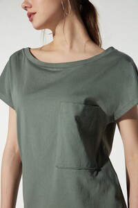 1MM245_wear_732T_DT1.jpg