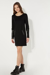 1WA264_wear_019_FI.jpg