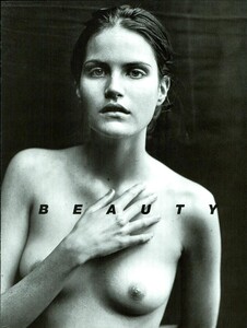 2000662623_ARCHIVIO-VogueItalia(August1997)-TheNowBeauty-002.thumb.jpg.5088a91a384b4585100dded0935f013f.jpg