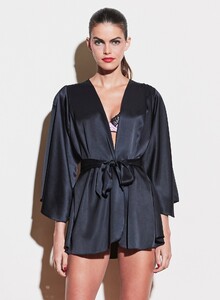 200116_FLEURDUMAL_SHOT_02_0304_web2_2600x.jpg