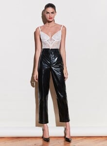 200116_FLEURDUMAL_SHOT_13_2197_full_2600x.jpg