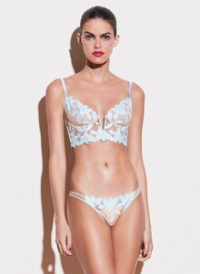 200116_FLEURDUMAL_SHOT_31_5451_crop_1200x.jpg