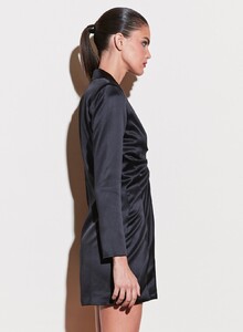 200116_FLEURDUMAL_SHOT_39_6725_web2_1200x.jpg