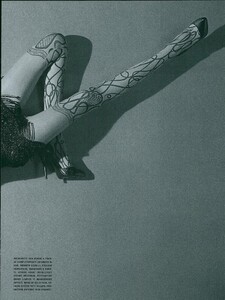 ARCHIVIO - Vogue Italia (March 2007) - The Starry Black Dress - 010.jpg