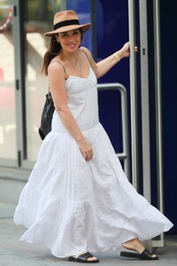        kla100520BZNimage120 .jpg