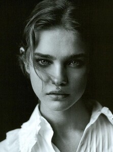 ARCHIVIO - Vogue Italia (May 2003) - The Power Of The White Shirt - 003.jpg