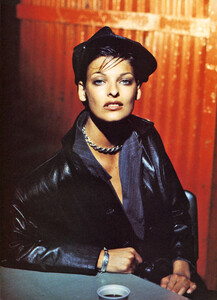 Vogue UK (September 1992) - Culture Clash - 005.jpg