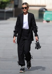         rob150520BZNimage106.jpg