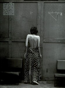 ARCHIVIO - Vogue Italia (June 1999) - Valeria Golino - 008.jpg