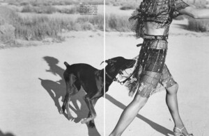 Vogue Italia (October 2005) - Milla Jovovich - 005.jpg