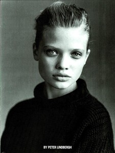 ARCHIVIO - Vogue Italia (August 1997) - Mélanie Thierry - 002.jpg