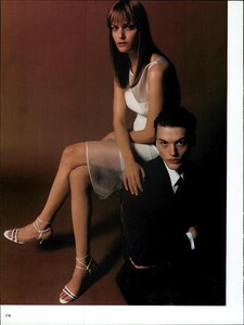 ARCHIVIO - Vogue Italia (April 1998) - A Whiter Shade Of Pale - 017.jpg