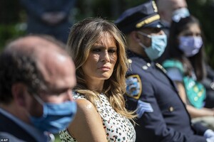 28451040-8325085-Missing_something_Melania_sat_between_Ben_Ross_of_Brackish_Bow_T-a-48_1589585400977.jpg