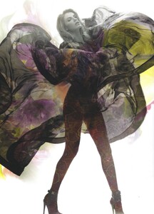 Muse #22 (Summer 2010) - Jungle Fever - 010.jpg