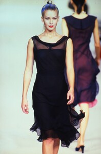 294929825_blumarine-spring-1997(13).thumb.jpg.71f4ac4e227bcaf2a2bc1724e033b77f.jpg