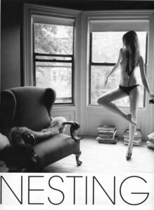 298938270_Gravure3(Fall-Winter2009)-NestingInstinct-001.thumb.jpg.4b75b4ca9f205ccf0deea8012d238426.jpg